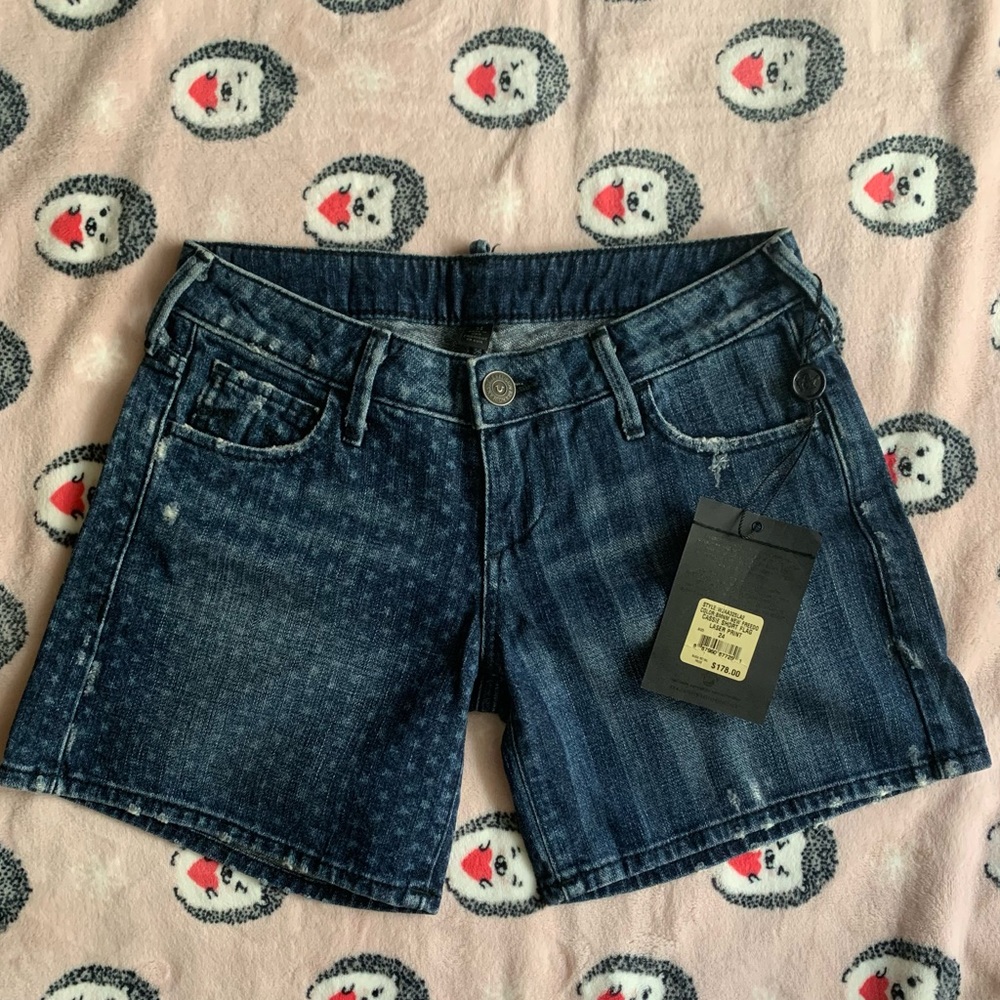 NWT TRUE RELIGION CASSIE SHORTS SIZE 24